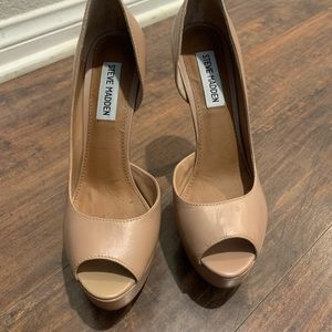 Nude Steve Madden heels selling for $20